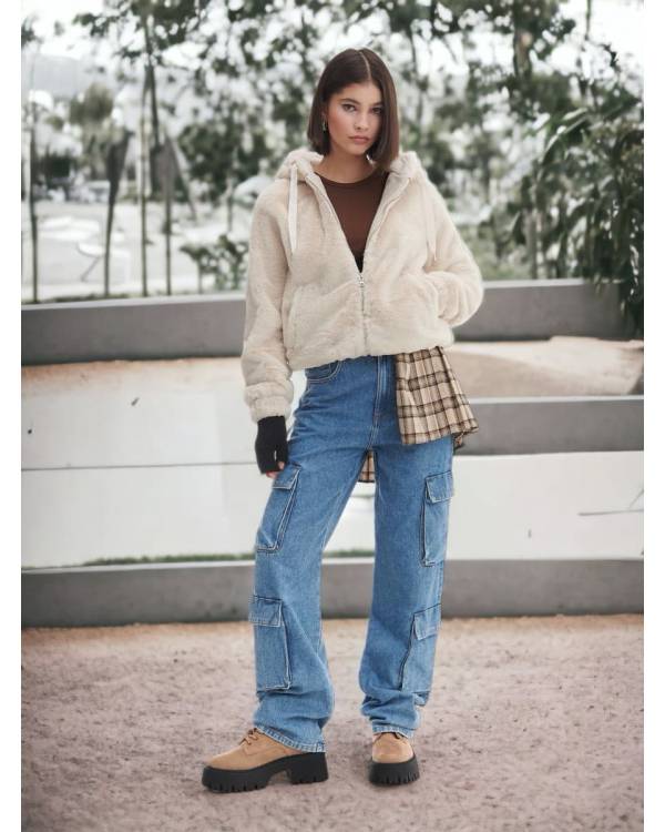 Жіноча куртка "Fur" бежева