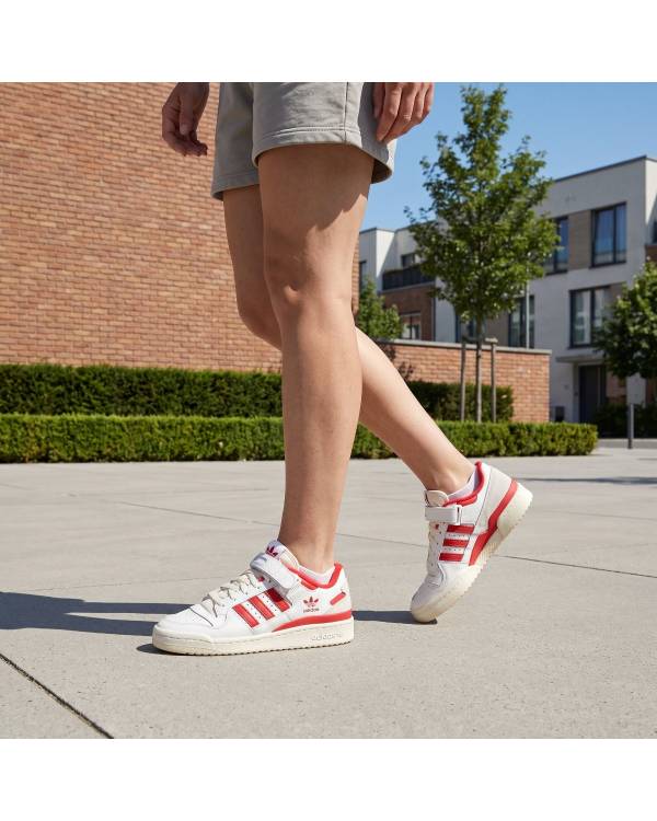 Спортивні кросівки "Forum 84 Low White" білі